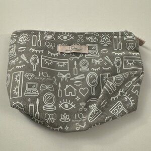 House Of Lashes Grey Makeup Bag BV6